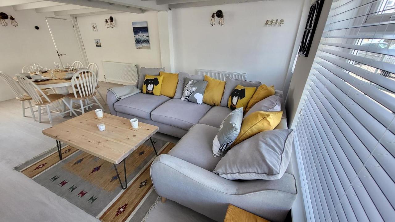 Bosun'S Cottage Luxury Stay In The Heart Of Town Уеймут Екстериор снимка
