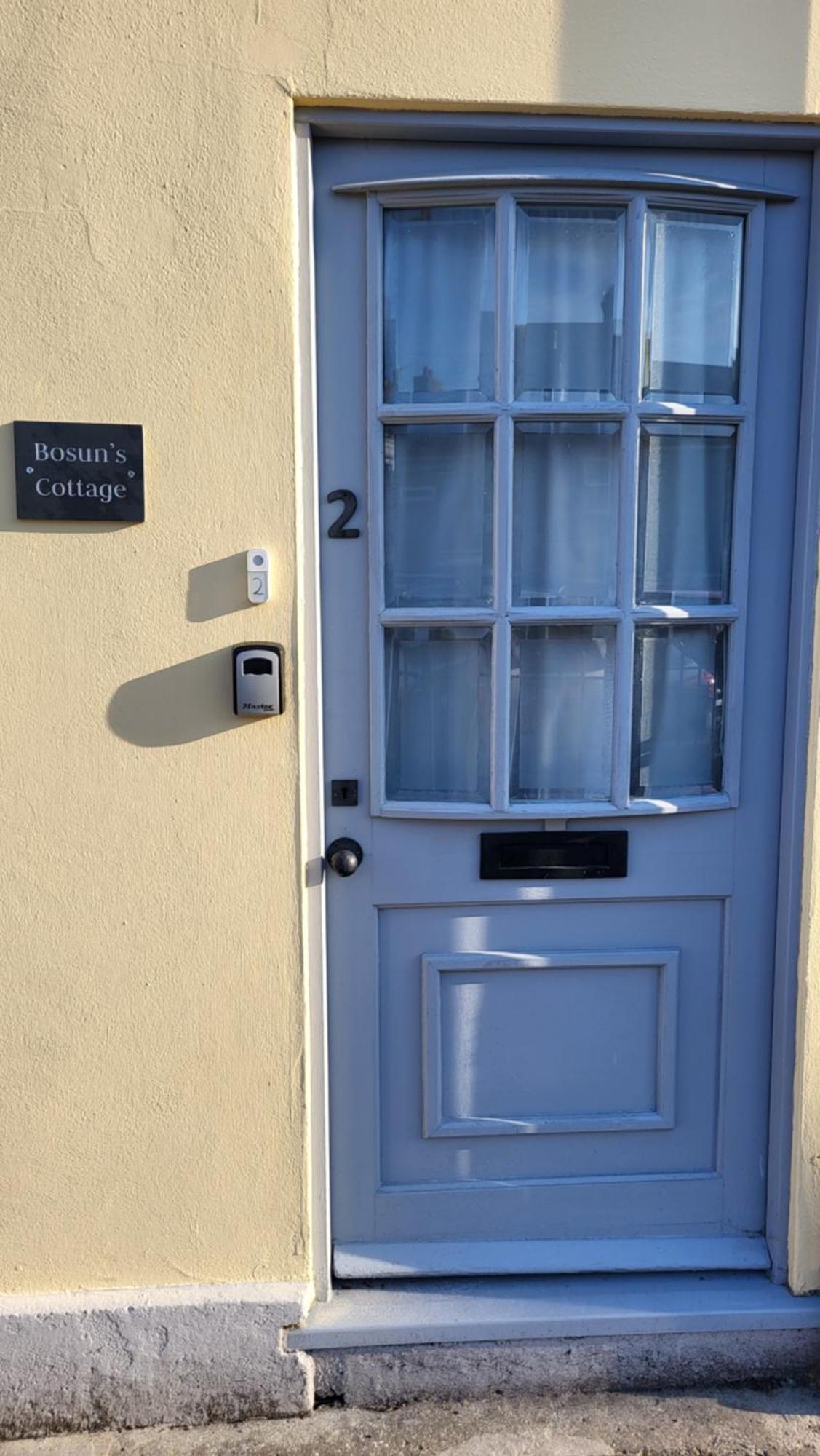 Bosun'S Cottage Luxury Stay In The Heart Of Town Уеймут Екстериор снимка
